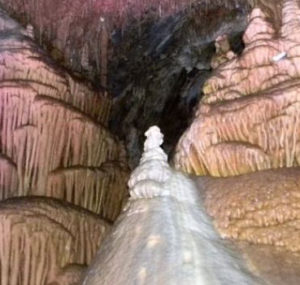 lewis and clark caverens three forks mt