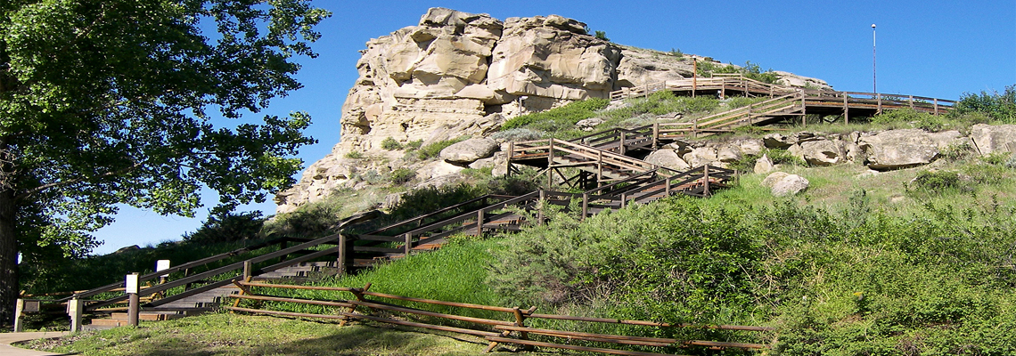 Pompeys_pillar_boardwalk