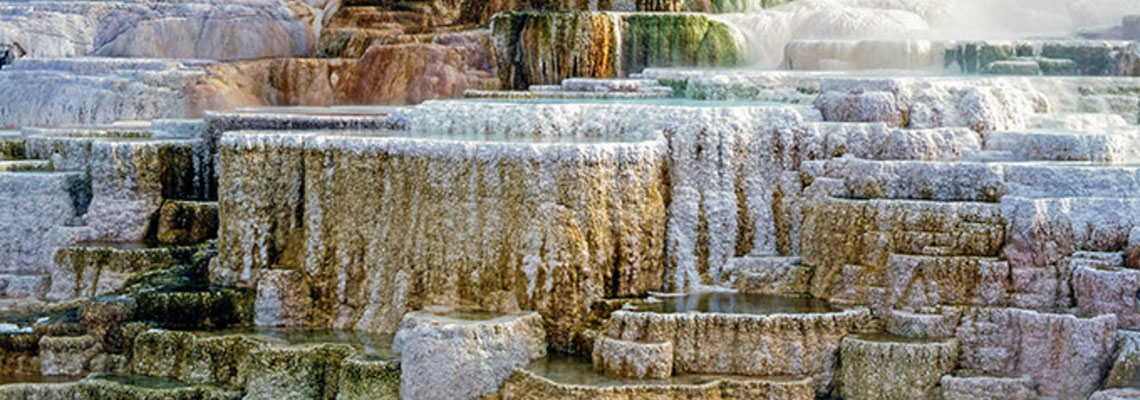 Mammoth-Hot-Springs