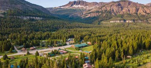 Silver Gate Lodging - Cabins and more